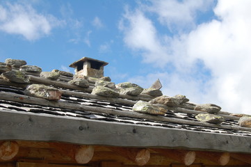 Traditionelles Dach in S&uuml;dtirol 