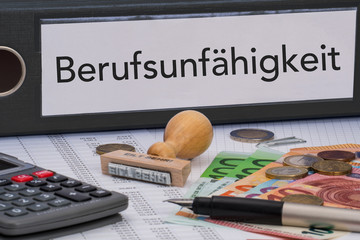 Aktenordner (schwarz) mit Beschriftung Berufsunfähigkeit