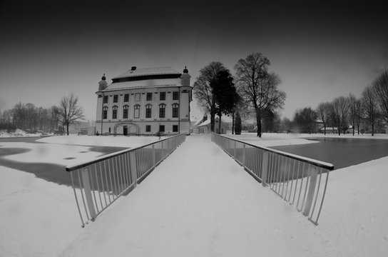 Schlo&szlig; Traun Schwarzwei&szlig;