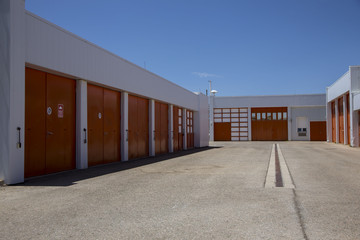 Hangares fondo recorte