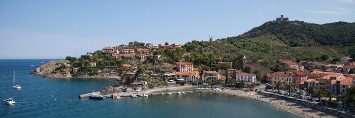 Fototapeta na wymiar Panorama sur le site de Collioure