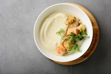Vegetables Cream-soup with salmon