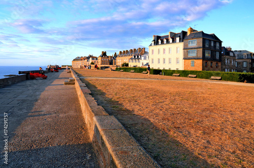Promenade des remparts  Saint-Malo