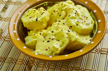 Kashmiri dum aloo
