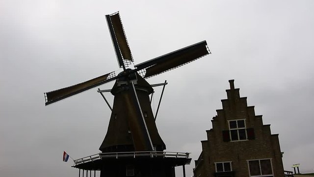 Windm&uuml;hle in Holland im Betrieb