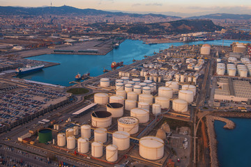 Oil storage and port in Barcelona, Spain - 174319312