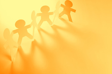 Paper chain team united