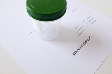 Ein Formular mit Probe für die Dopingkontrolle