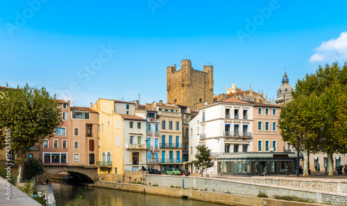 500_F_174335585_V7oiewo9XYFwcxh5EDVZr5y0lV1hXtNs.jpg