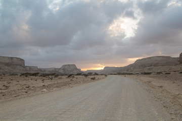 Oman Roadtrip: driving into the wadi ash shuwaymiyah with our 4x4 offroad vehicle in the sultanate...