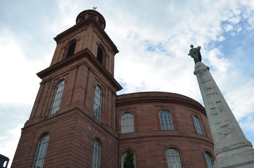 Obraz premium Frankfurt Paulsplatz Einheitsdenkmal und Paulskirche