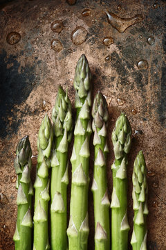 Green asparagus tips