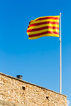  la Senyera, drapeau de la Catalogne 