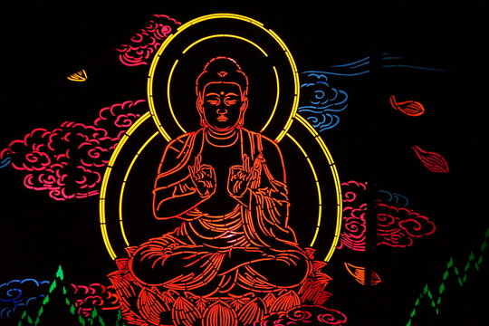 仏教　仏像　光る象　尊像