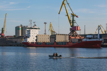 sea port crane, gantry crane