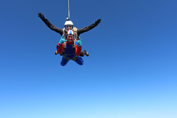 Skydiving. Tandem jump.