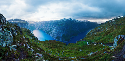 Ringedalsvatnet lake near Trolltunga