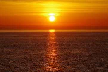 Sonnenaufgang über dem Meer - Breathtaking sunrise sunset dusk dawn twilight seascape hour at sea