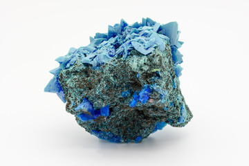 Mineral aquamarine crystals