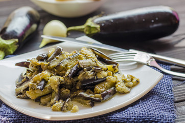 fried eggplants with garlic