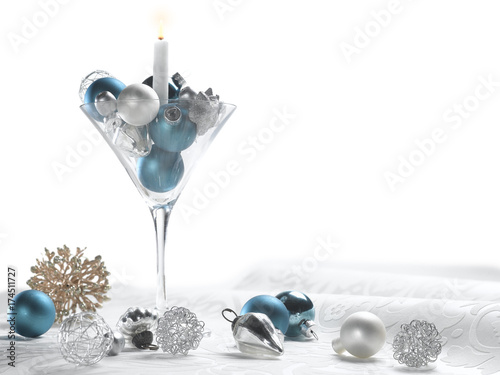 Pin auf weihnachten dekoration "Weihnachtsdekoration auf Tisch" Stockfotos und lizenzfreie Bilder auf