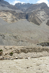Beautiful Bartang Valley near Roshorv with the mighty Bartang river, Pamir Mountain Range, Tajikistan