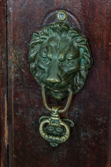 door knocker