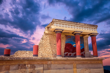 Fototapeta premium Knossos palace, Crete island, Greece. Detail of ancient ruins of famous Minoan palace of Knossos.