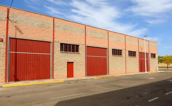 Naves industriales cerradas