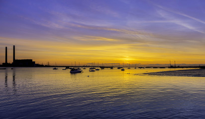 Naklejka premium Sunrise on the river thames gravesend kent