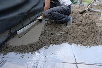 pouring concrete slab