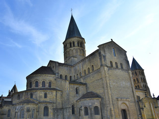 Fototapeta na wymiar Basilique du Sacré-Coeur (Paray-le-Monial)