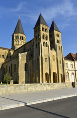 Fototapeta na wymiar Basilique du Sacré-Coeur (Paray-Le-Monial)