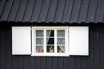 Icelandic house windows