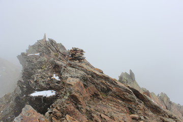 givre sur arête rocheuse