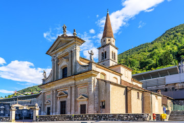 Fototapeta na wymiar San Carpoforo Kirche Bissone Schweiz