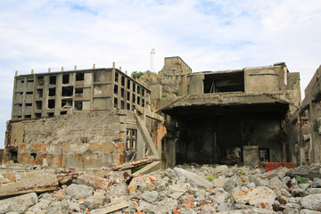 長崎県長崎市　軍艦島（別名：端島）