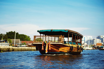 Fototapeta na wymiar Image of tourist boat ar Bangkok river background.