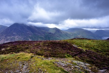 Fototapeta premium Grasmoor in clouds from Melbreak