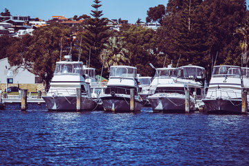 ヨットハーバー