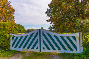 Gartentor in Oberbayern