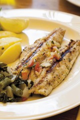 Grilled sea bass with green beans and boiled potatoes