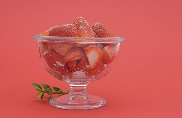 Fresh strawberries with sugar