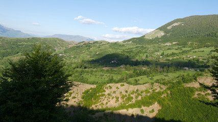 Fototapeta na wymiar Foreste in Albania