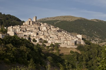 Fototapeta na wymiar Mountain village of Castel del Monte, L'Aquila, Italy, Europe