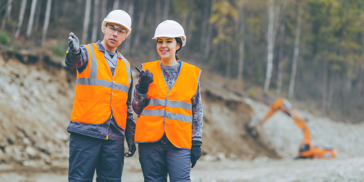 worker construction build