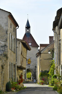 Charroux (Allier)
(plus beau village de France)