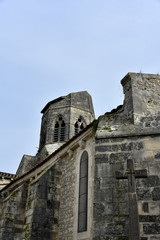 L'église Saint-Jean-Baptiste à Charroux (Allier)
(Plus beau village de France)