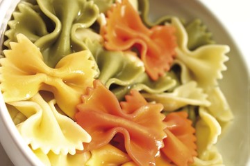 Coloured farfalle, boiled