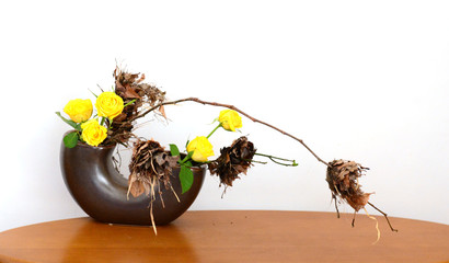 People make ikebana
